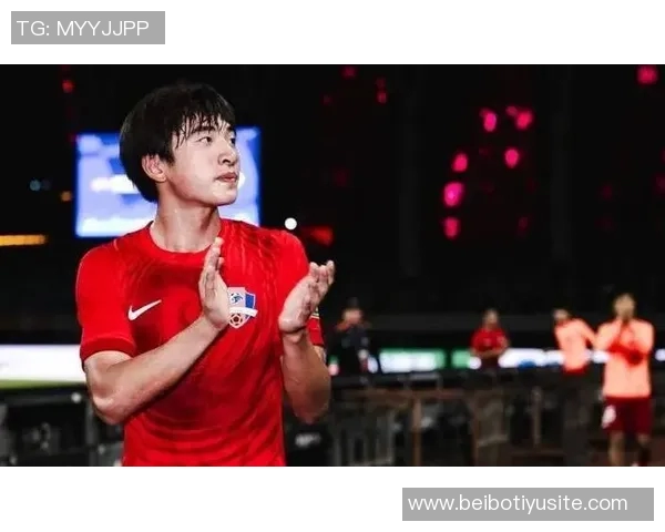 杨瑞琪在比赛最后时刻进球挽回颜面梅州仍以1-4落后于玉昆