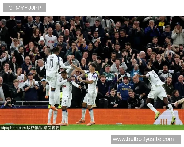 埃泽北伦敦德比首秀上演帽子戏法社媒晒庆祝照引发热议 埃泽北伦敦德比首秀上演帽子戏法社媒晒庆祝照引发热议