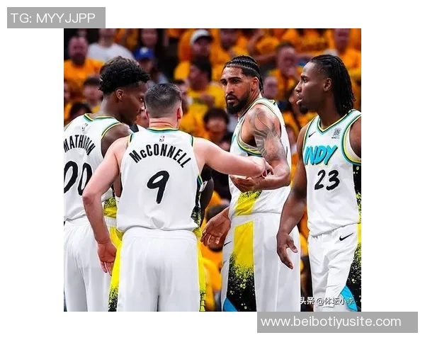 亨特分析莫布里与亚当斯的进攻风格差异及其对球队的影响 亨特分析莫布里与亚当斯的进攻风格差异及其对球队的影响