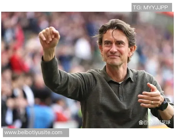 库杜斯赞扬特尔的坚持精神并强调进球对前锋自信心的重要性